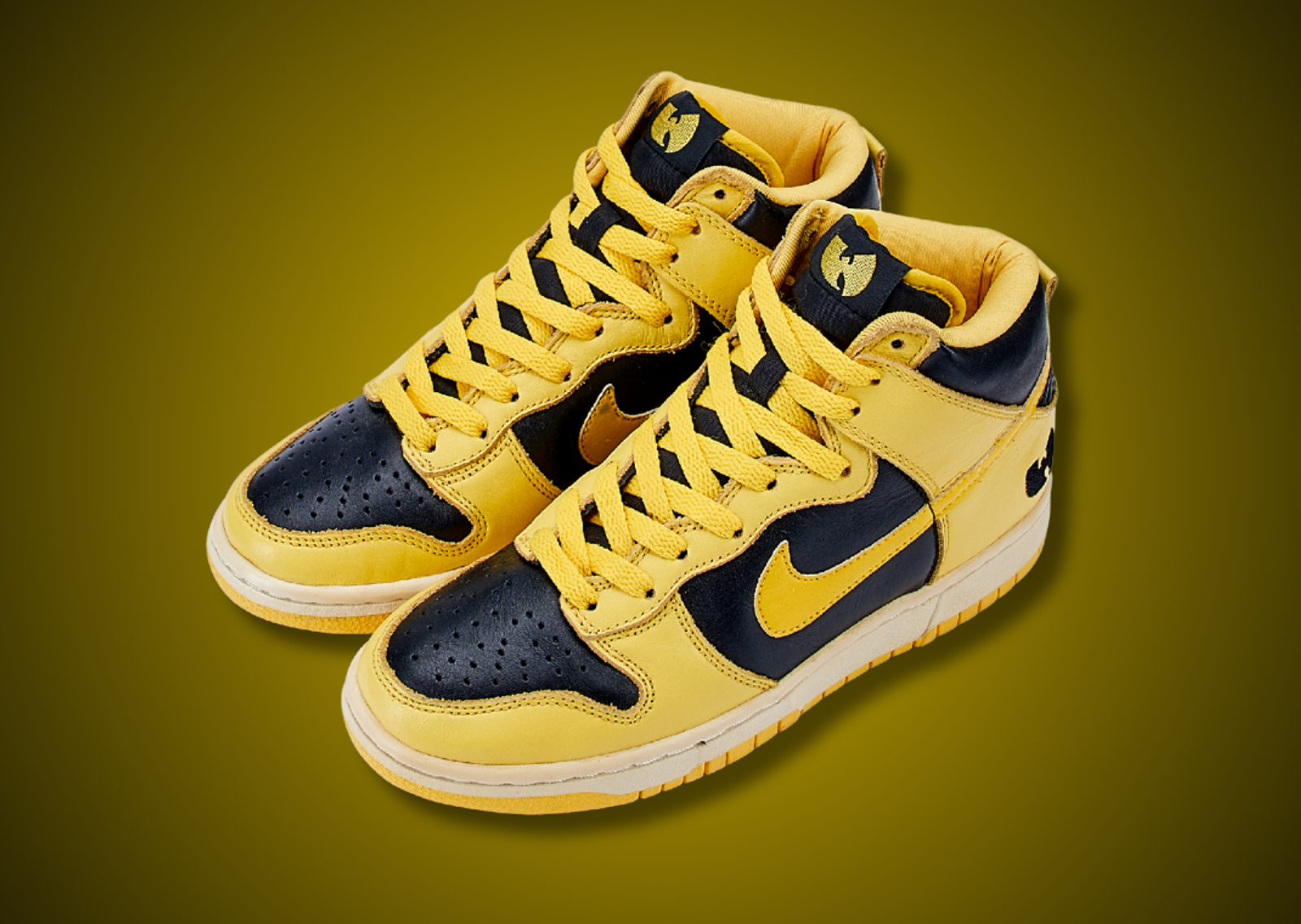 Original Nike Dunk High Wu-Tang (Image via Sotheby's)