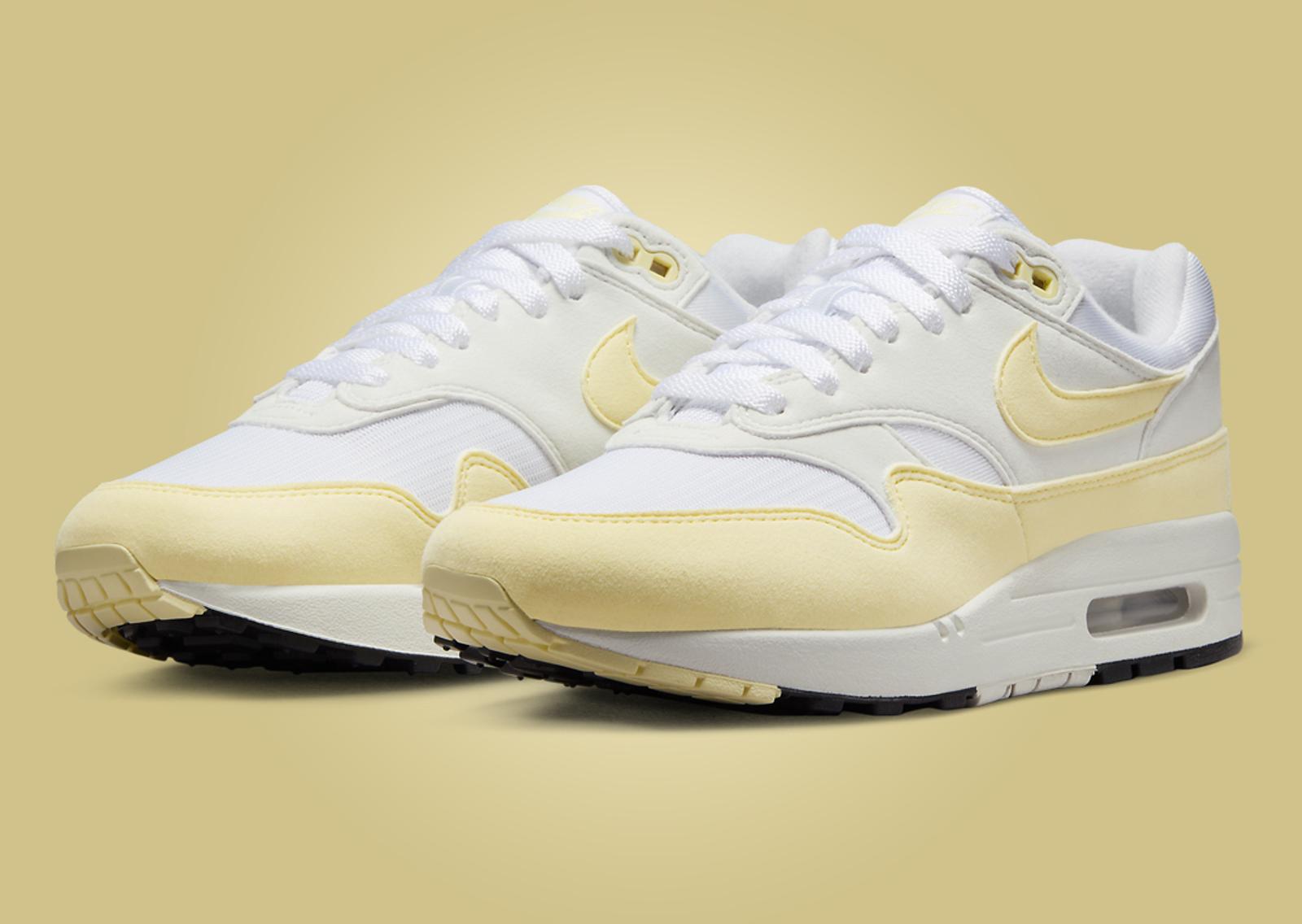 Nike Air Max 1 White Alabaster (W) Angle