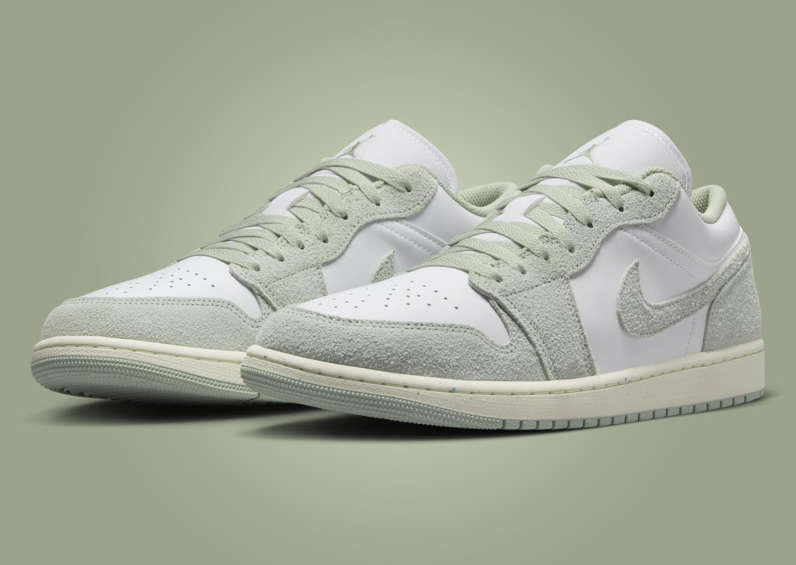 Air Jordan 1 Low SE Seafoam Angle