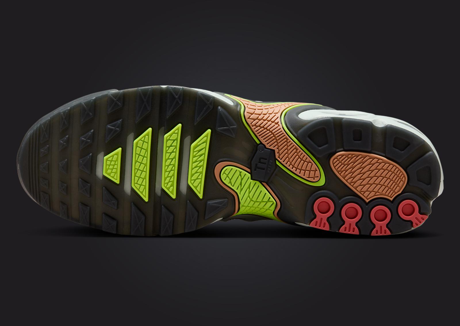 Nike Air Max Plus Volt Adobe Outsole