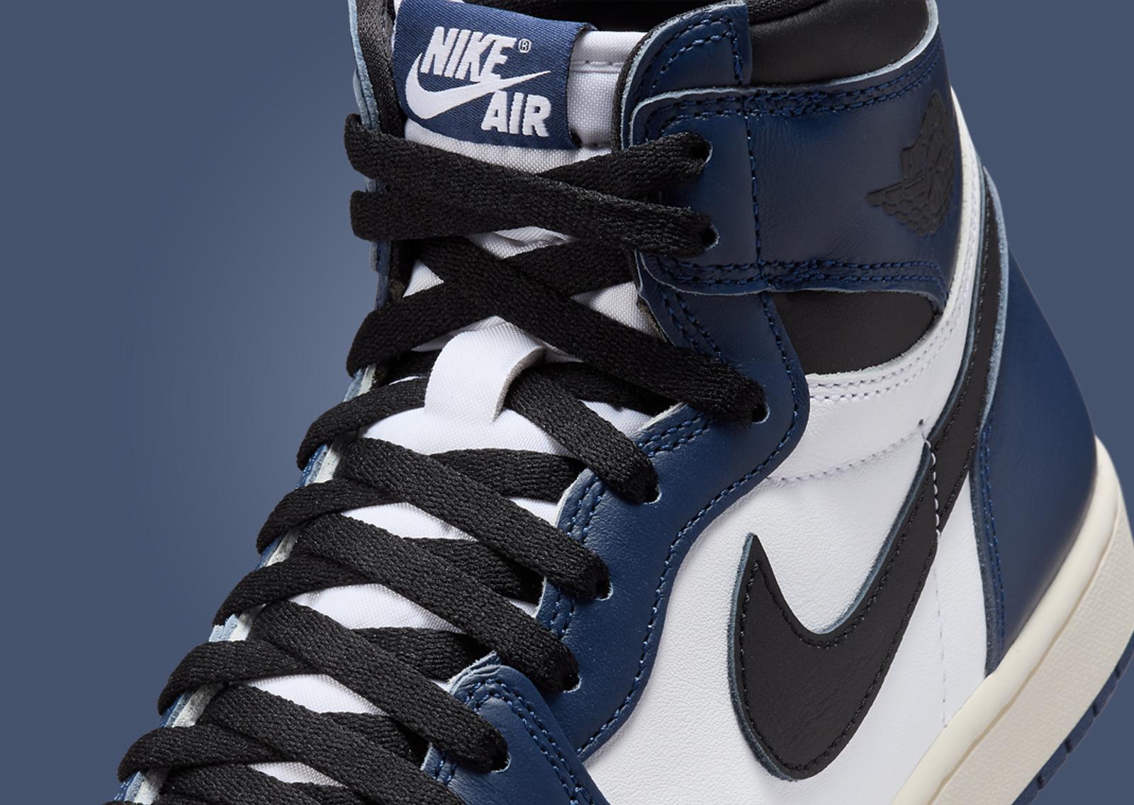 Air Jordan 1 Retro High OG Midnight Navy Detail