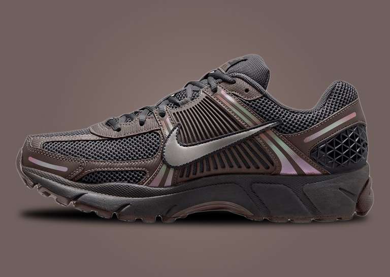 Nike Zoom Vomero 5 Cave Stone Medial