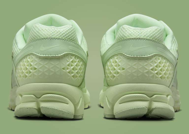 Nike Zoom Vomero 5 Vapor Green Heel