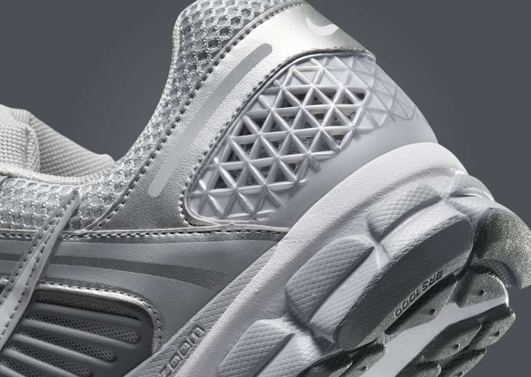 Nike Zoom Vomero 5 Cool Grey Heel
