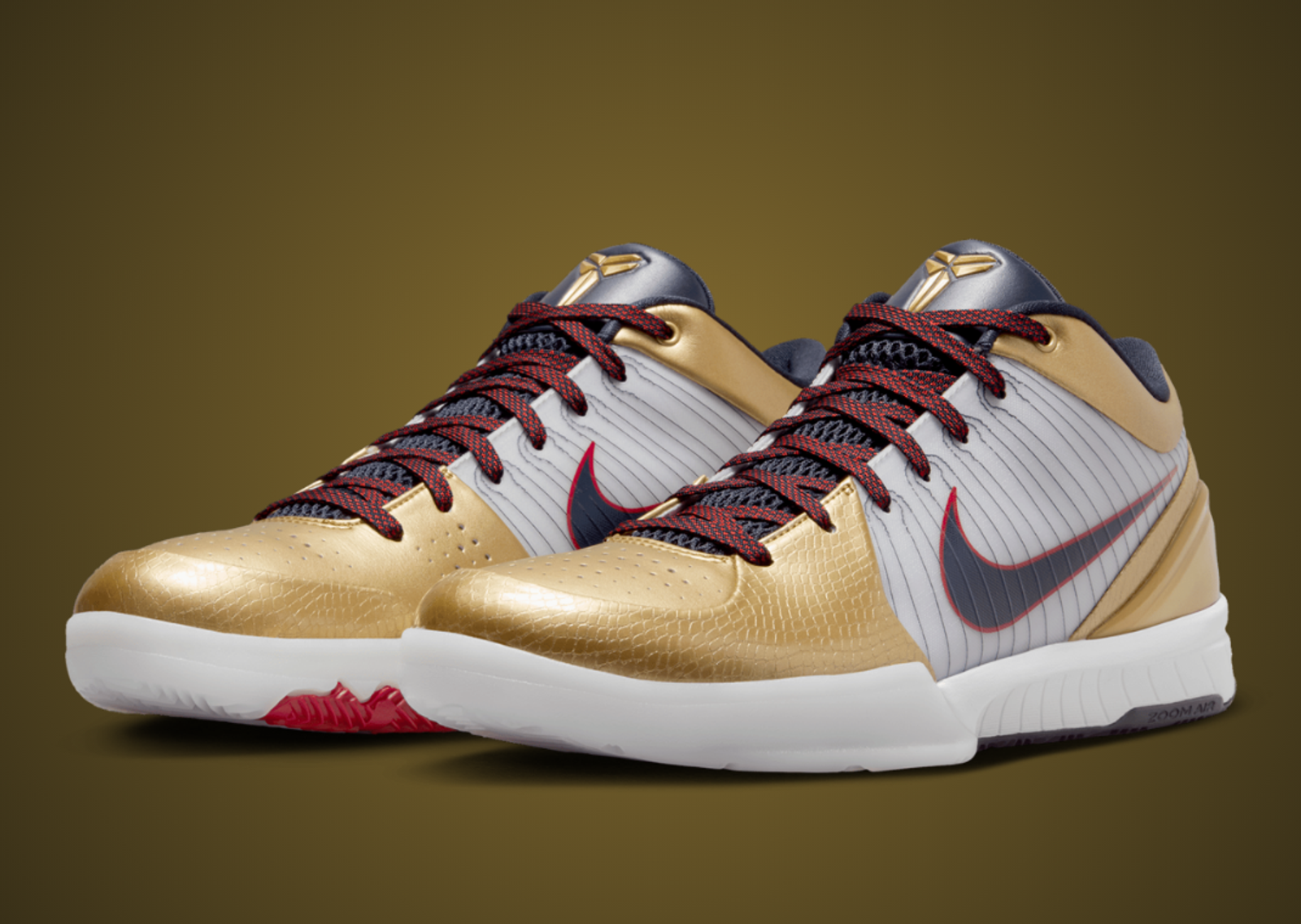 Nike Zoom Kobe 4 Protro Gold Medal Angle