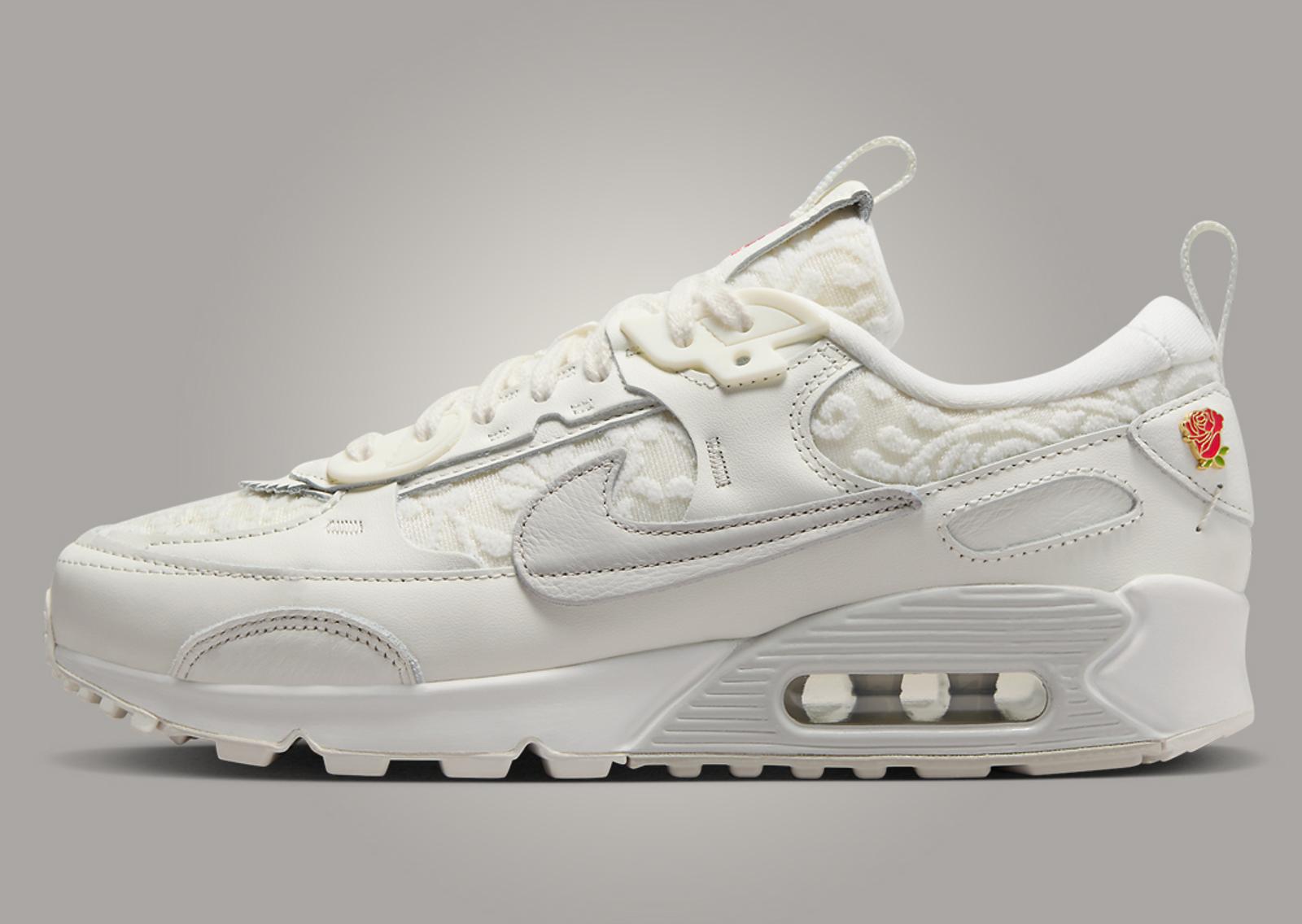 Nike Air Max 90 Futura Give Her Flowers (W) Lateral