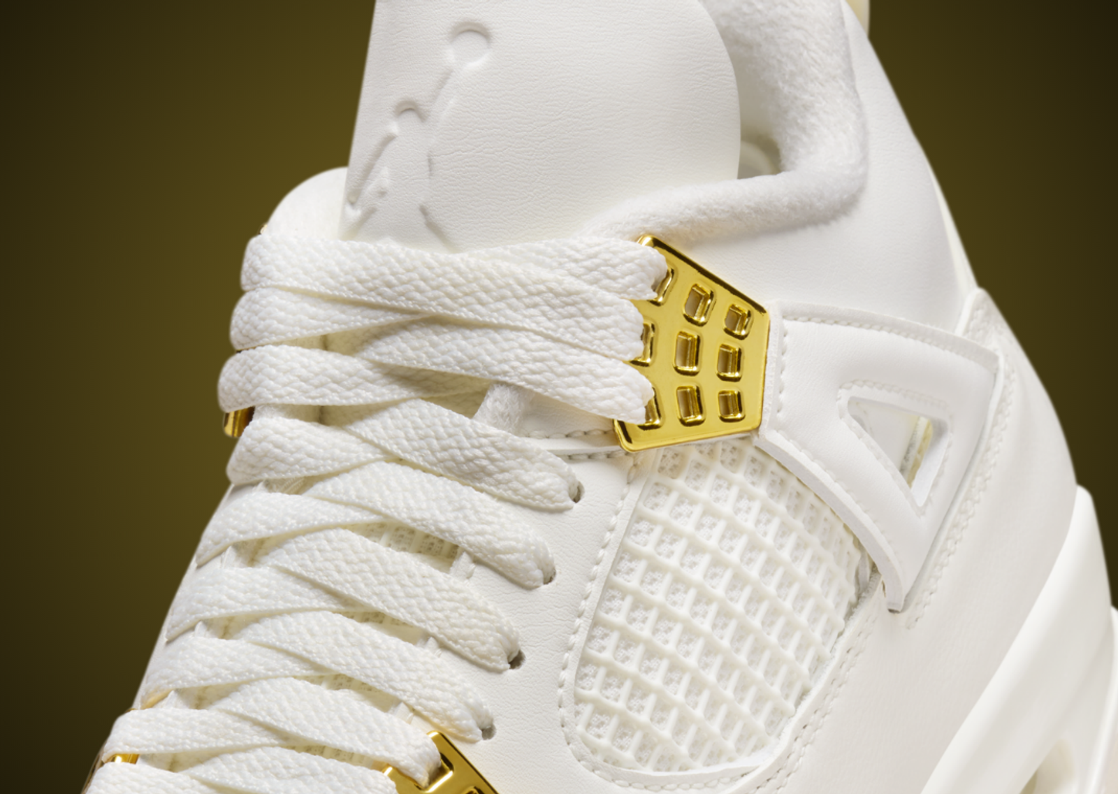 Air Jordan 4 Retro Metallic Gold (W) Tongue Detail