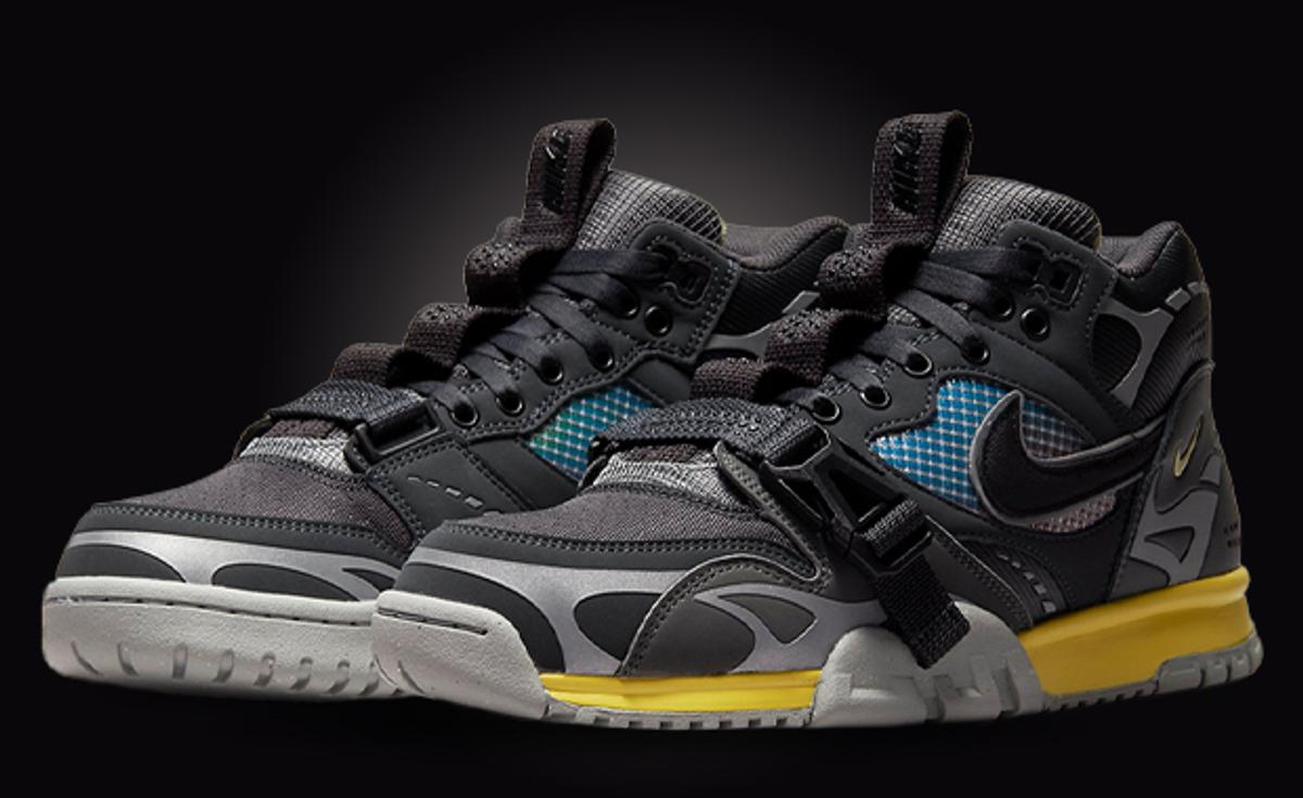 A Cloud Of Smoke Covers This Nike Air Trainer 1 Utility