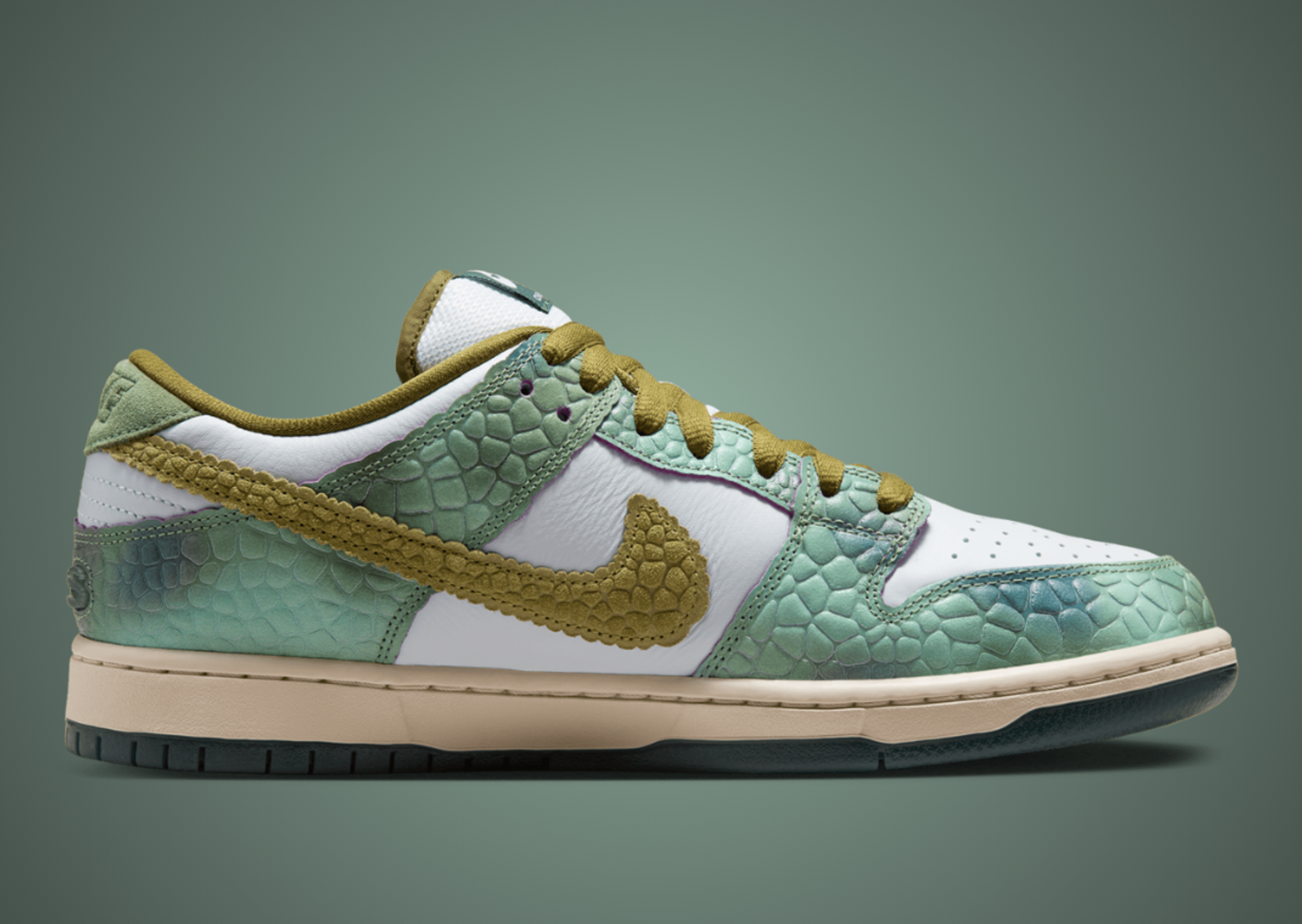 Alexis Sablone x Nike SB Dunk Low Medial