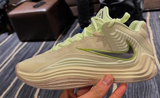 Nike Giannis Freak 7