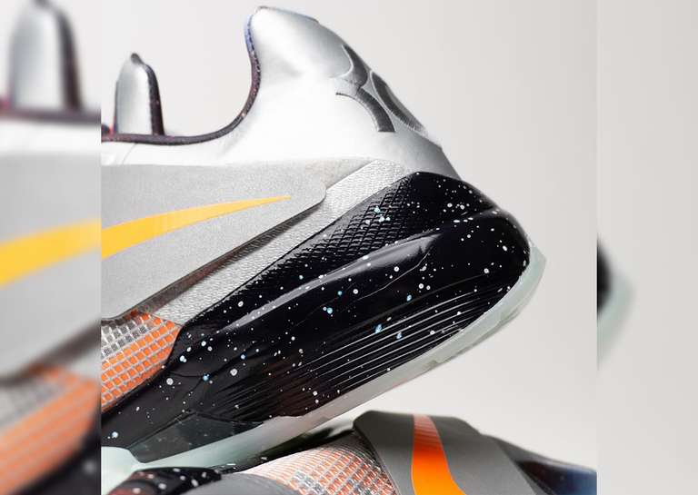 Nike KD 4 Galaxy (2024) Heel Detail