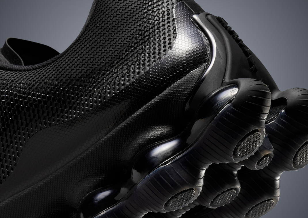 The Nike Air Liquid Max Still Feels Froggy in Triple Black