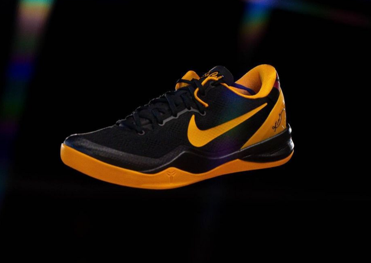 Nike Kobe 8 Protro USC Black Gold PE Lateral