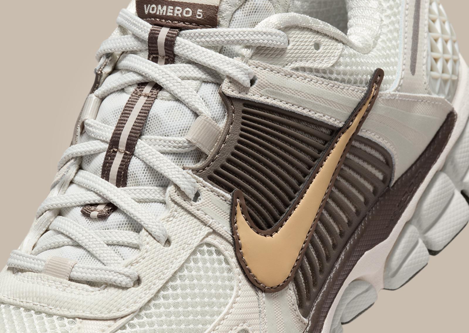 Nike Zoom Vomero 5 Light Bone Sesame (W) Tongue