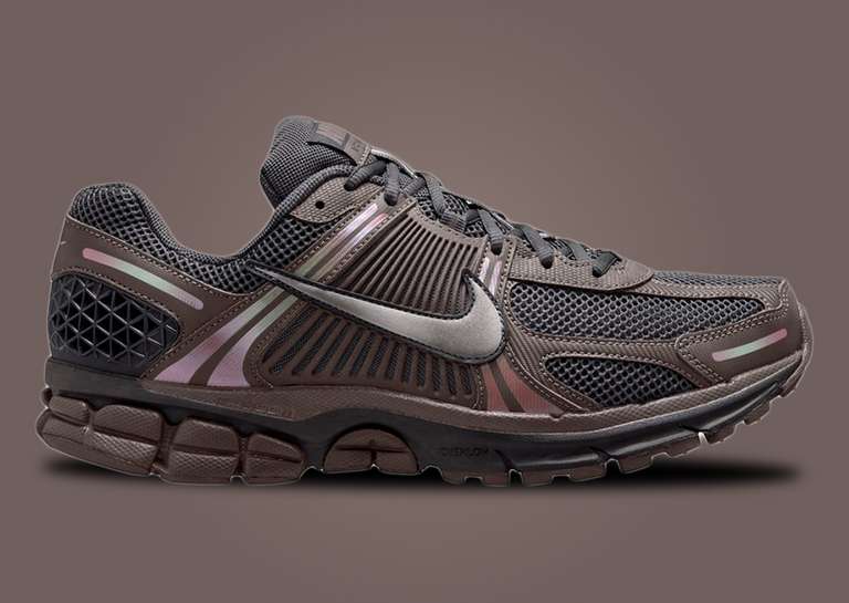 Nike Zoom Vomero 5 Cave Stone Lateral