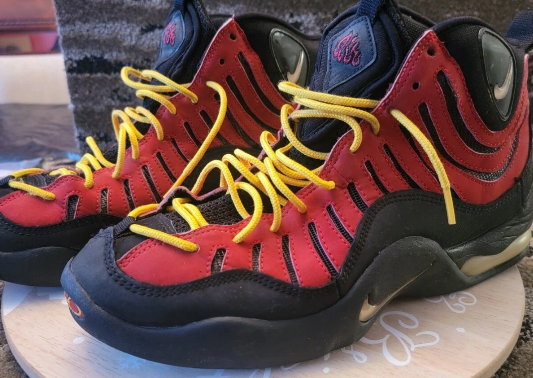 靴 Nike Air Bakin The Fiery Red Nike Air Bakin is Back for Fall 2026