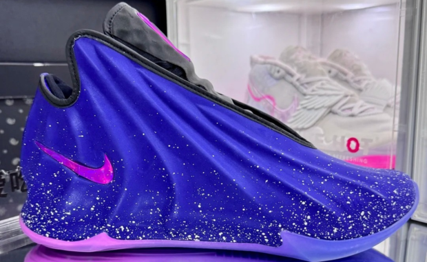 Nike GT Future Galaxy Sample