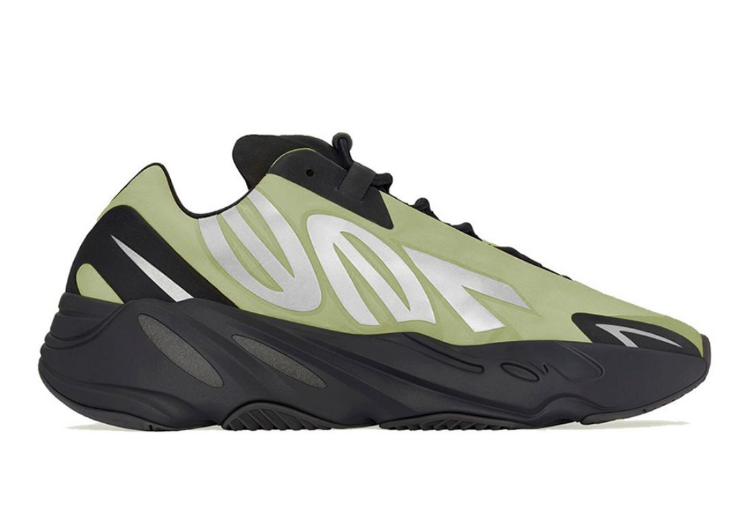 yeezy boost 700 mnvn green
