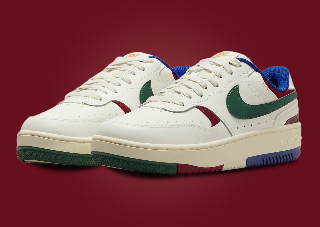 Nike white hotsell green red