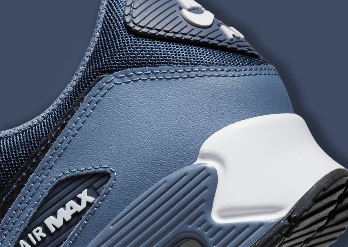 Feel The Blues With The Nike Air Max 90 Diffused Blue Obsidian