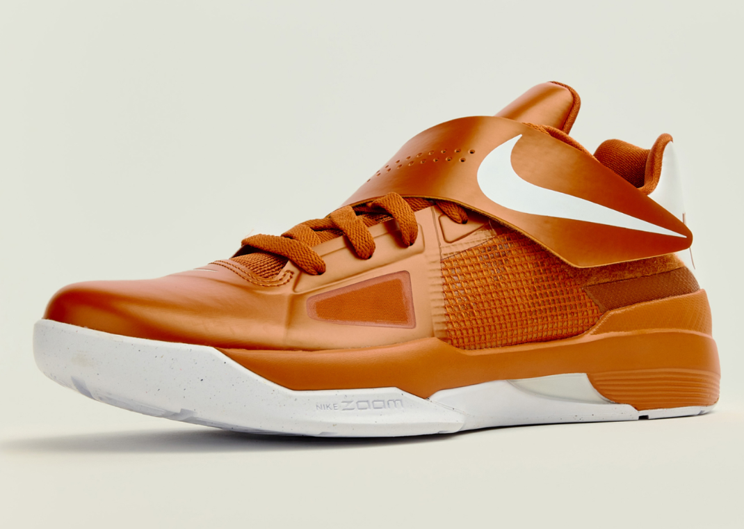 kd The Nike KD 4 Texas Longhorns Returns Holiday 2025