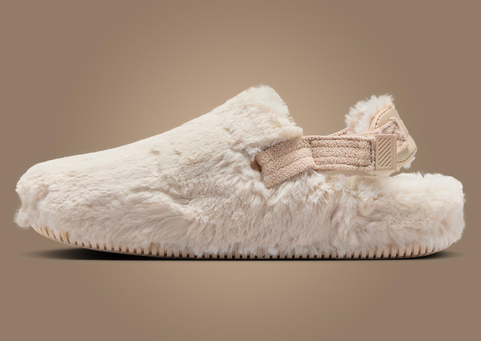 Nike Calm Mule Fur Sanddrift (W) Medial