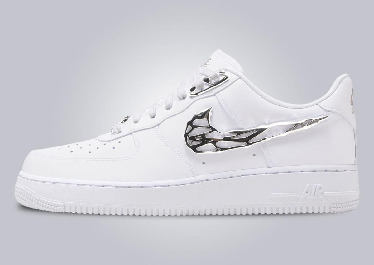 Check Out The Personalized Touch on This Supreme x Nike Air Force