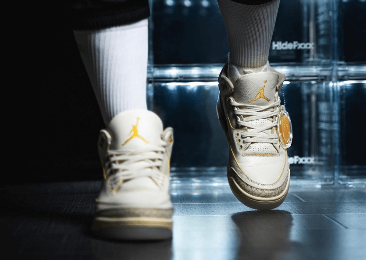 zSneakerHeadz on X: CLOSER LOOK at the 2023 J Balvin x Air Jordan