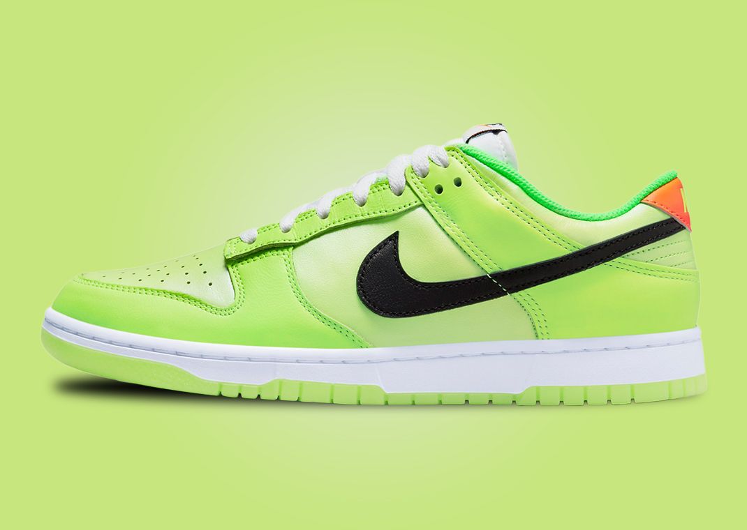 Glow in 2024 the dark dunks