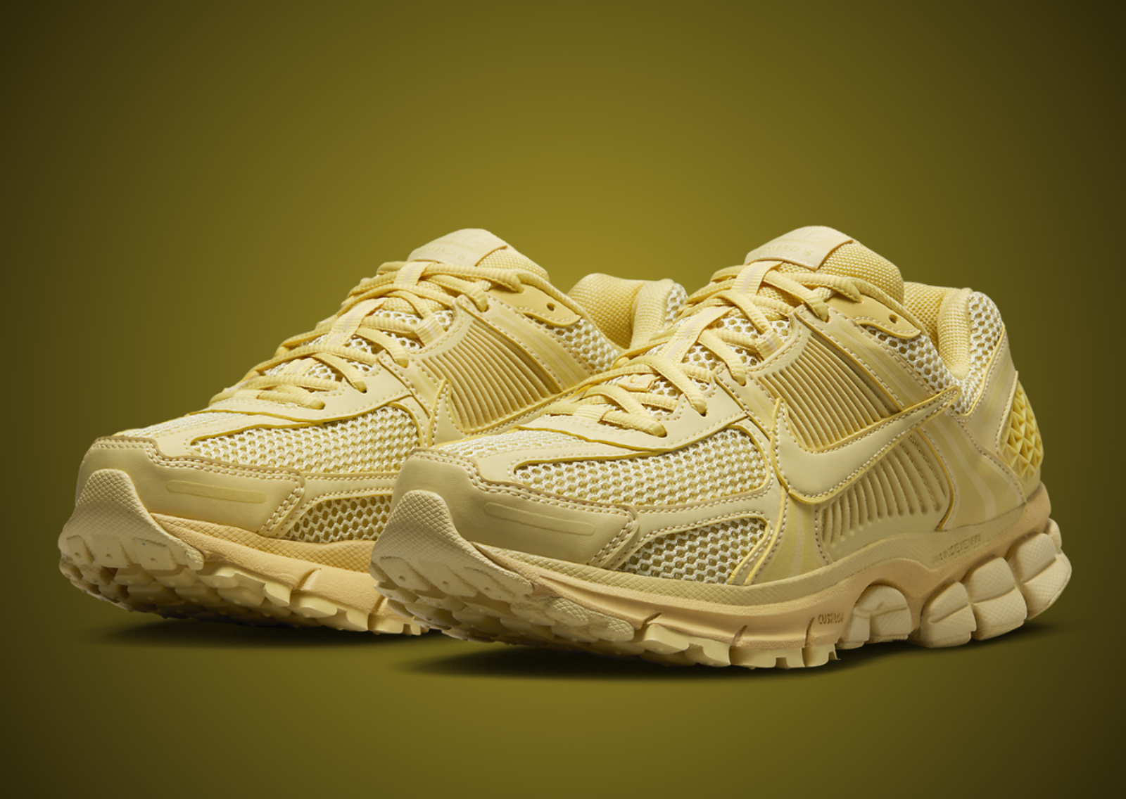 Nike Zoom Vomero 5 Saturn Gold Lemon Wash (W) Angle