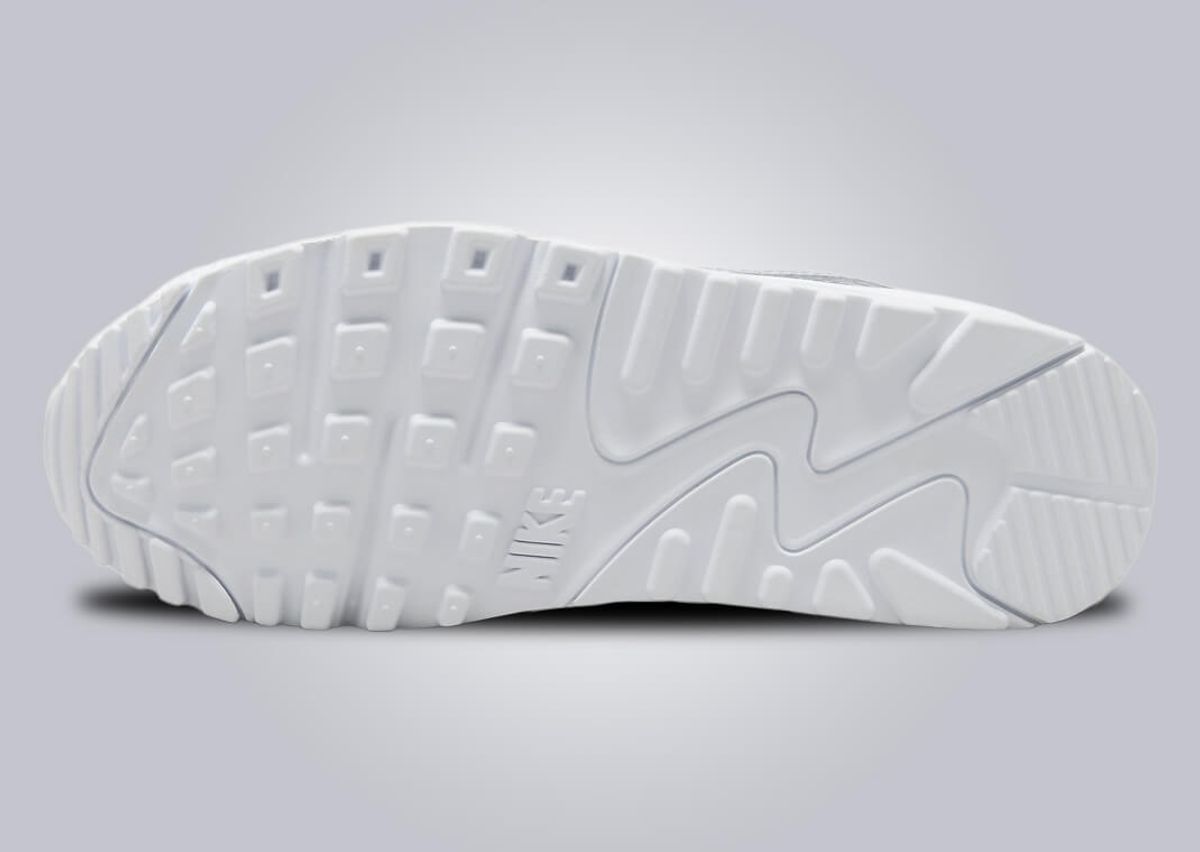 Nike Air Max 90 Liquid Metal White (W) Outsole