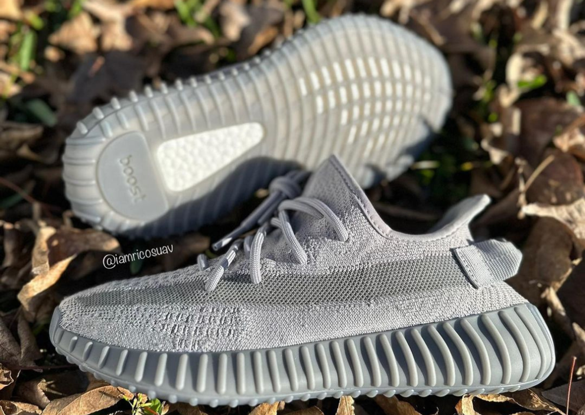 Grey yeezys deals 350 v2