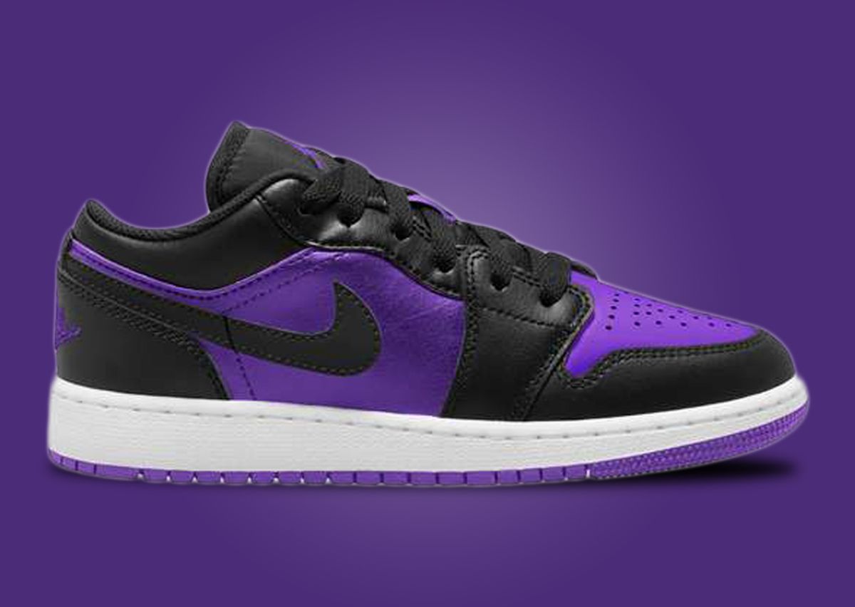 Purple and black nikes shoes Clearance
