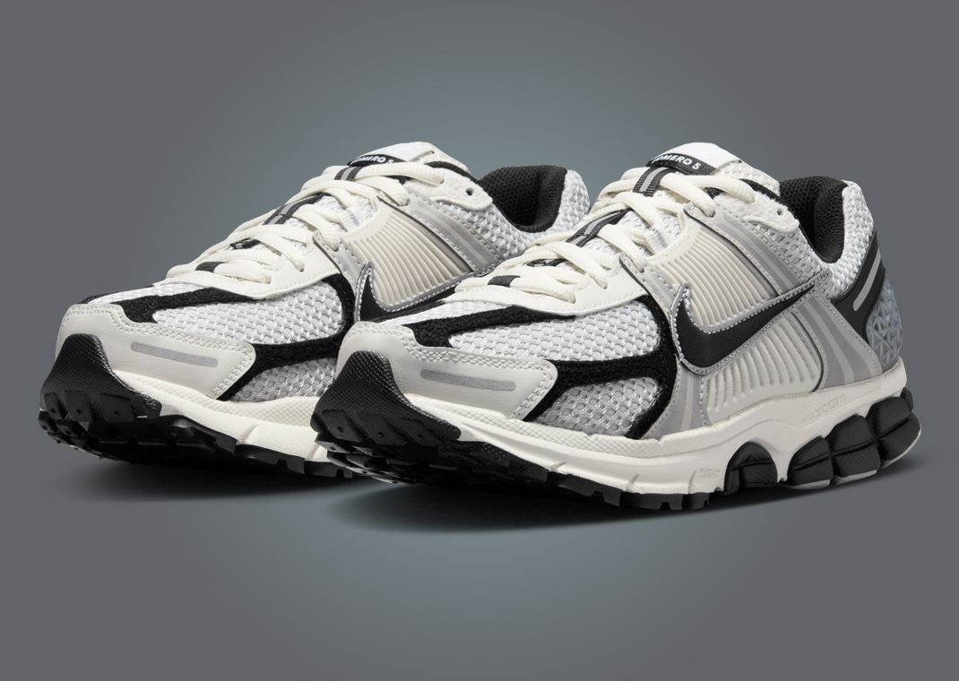 The Nike Zoom Vomero 5 Photon Dust Phantom Releases