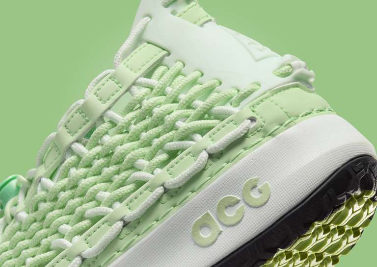 Nike ACG Watercat+ Vapor Green Heel