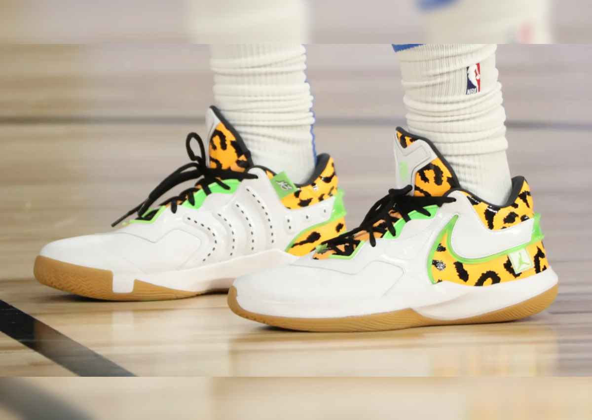 Nike Air Jordan online CP3 Dames Beige