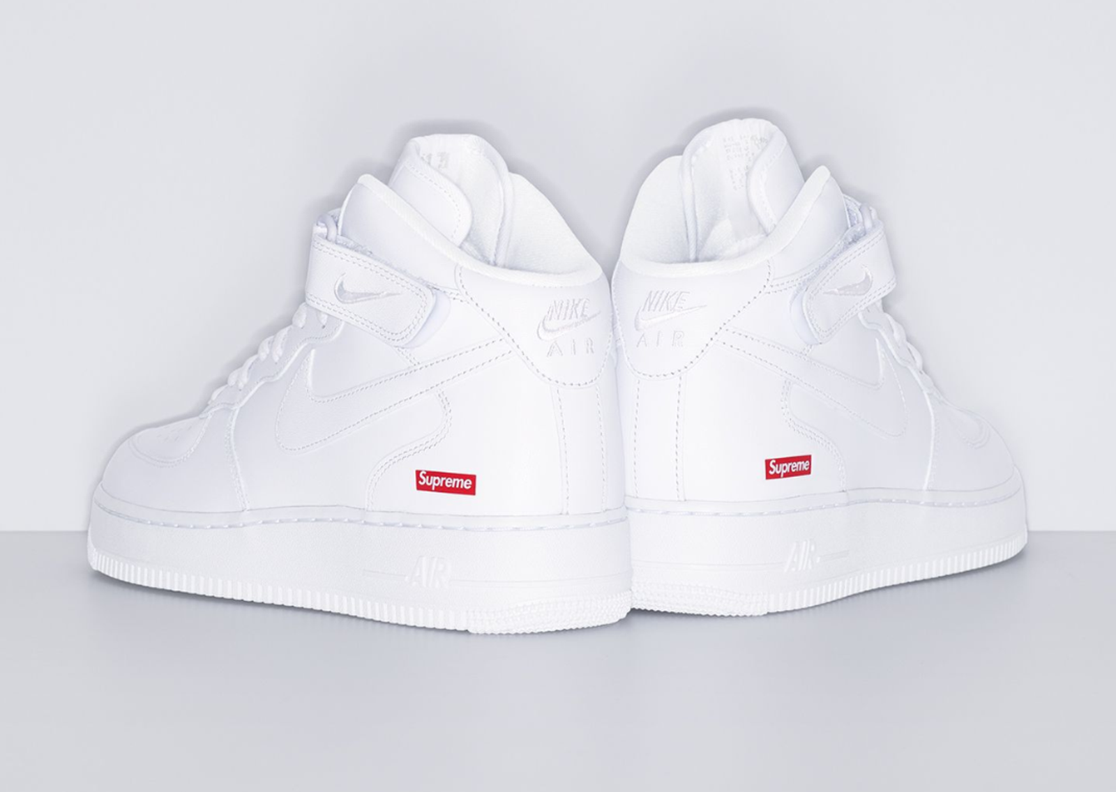 Supreme x Nike Air Force 1 Mid SP White Heel