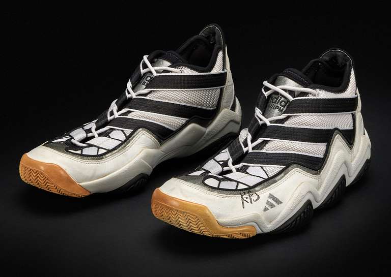 adidas Top Ten Kobe Rookie Debut Sneaker Auction Angle