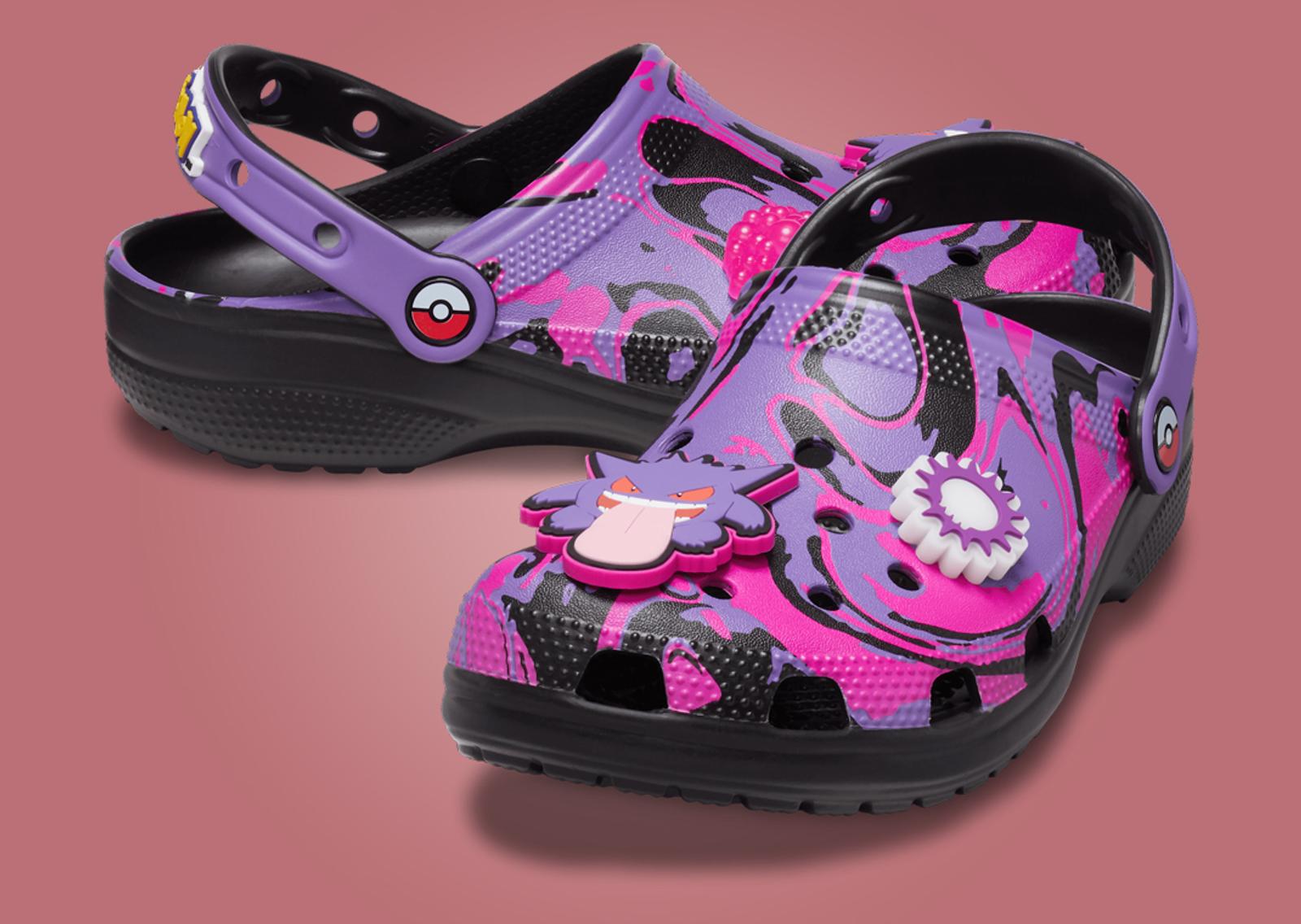 Pokémon x Crocs Classic Clog Gengar Angle