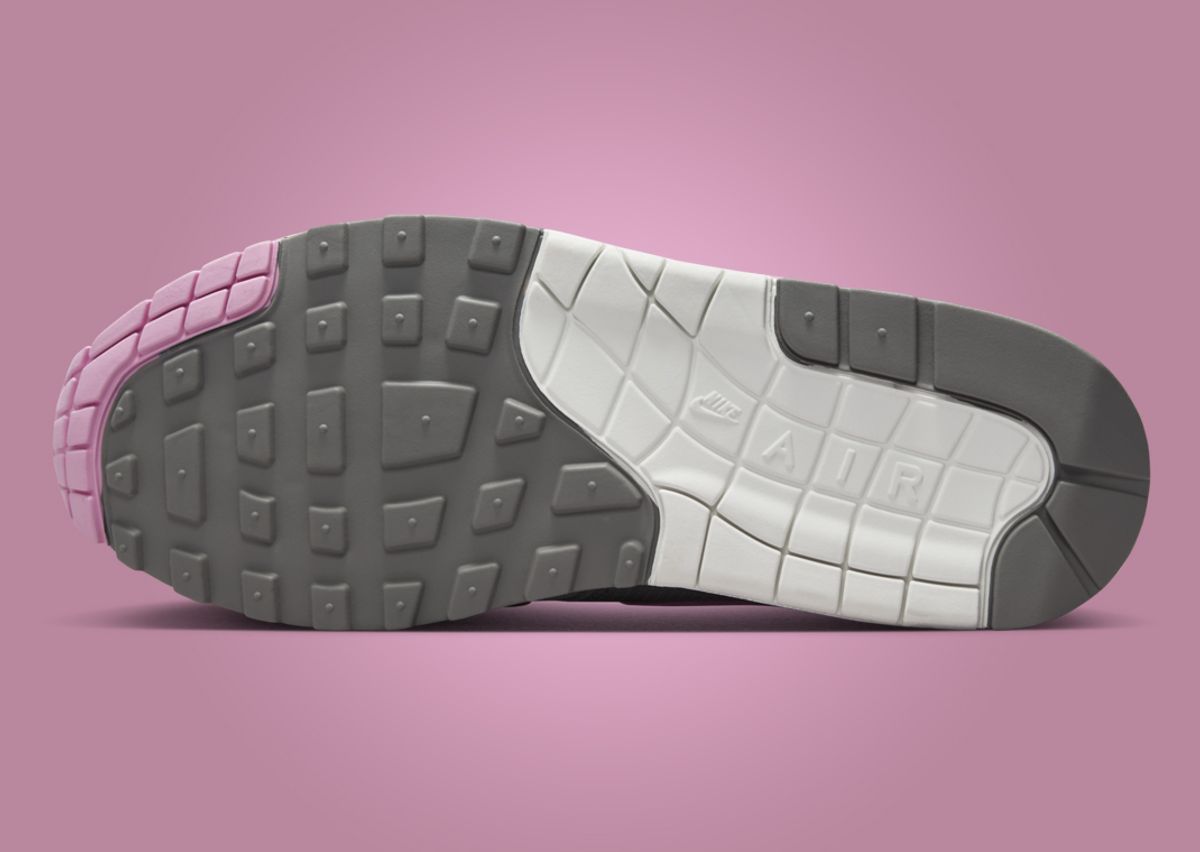Nike Air Max 1 Metallic Platinum Pink Rise (W) Outsole