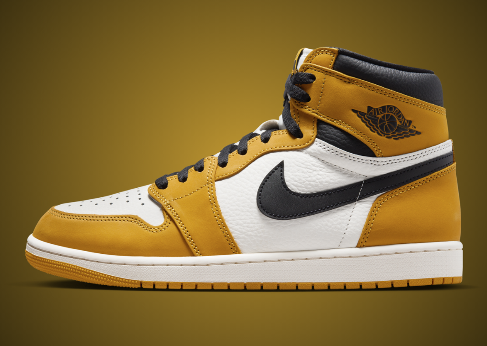 Air Jordan 1 Retro High OG Yellow Ochre Lateral