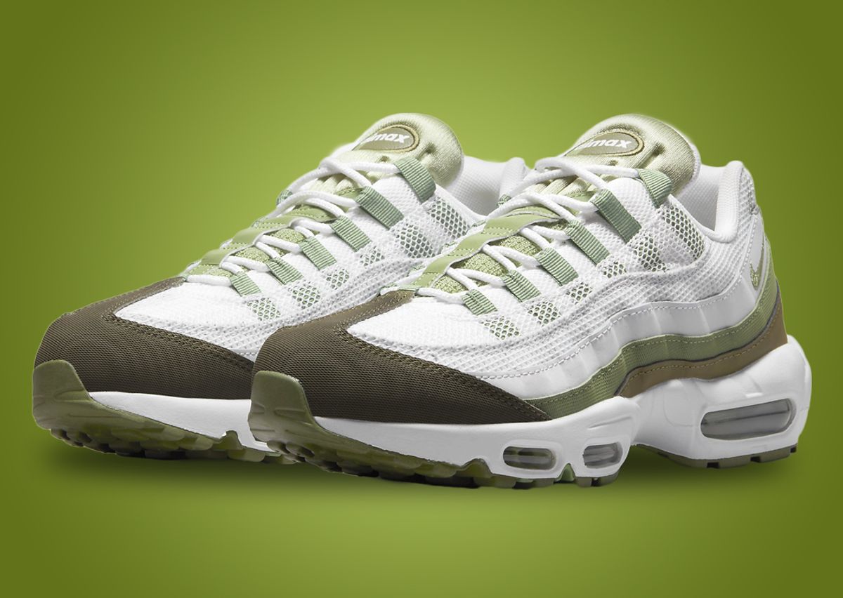 Green Shades Mix With White To Create This Nike Air Max 95
