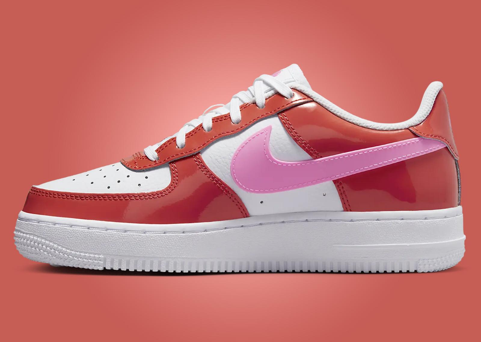 Nike Air Force 1 Low Valentine’s Day (GS) Medial