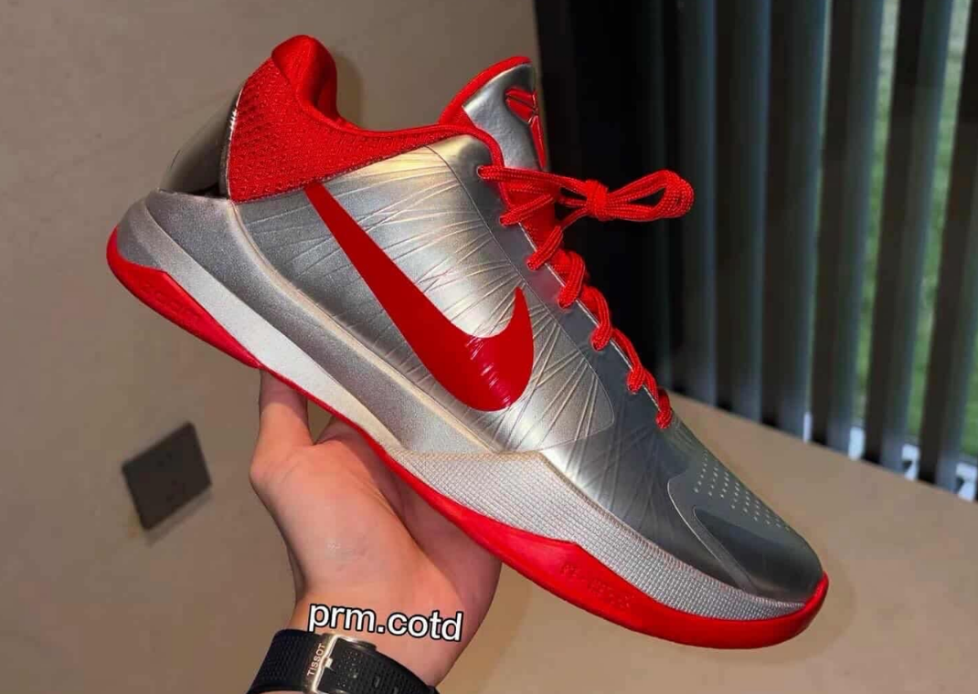 New In-Hand Images Show the Mirrored Details of the Nike Kobe 5