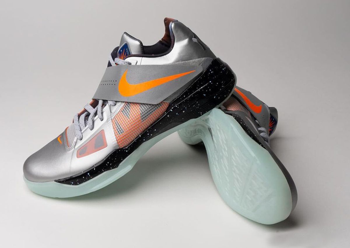 Nike KD 4 Galaxy (2024) Lateral and Medial