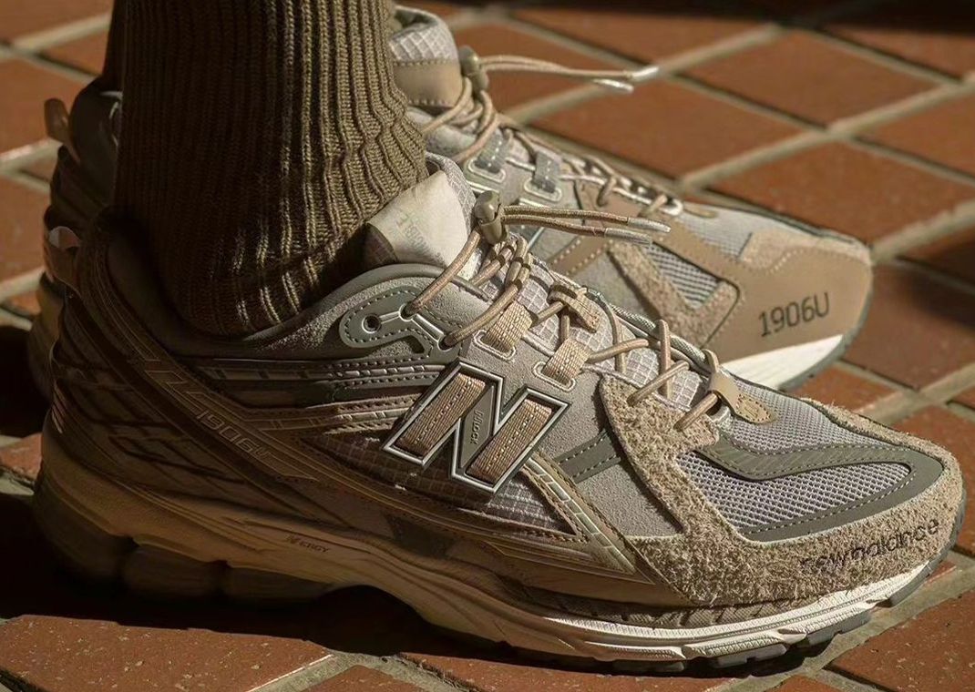 i*i様 New Balance N.HOOLYWOOD INVINCIBLE First Look: N.HOOLYWOOD x INVINCIBLE x New Balance 2002R