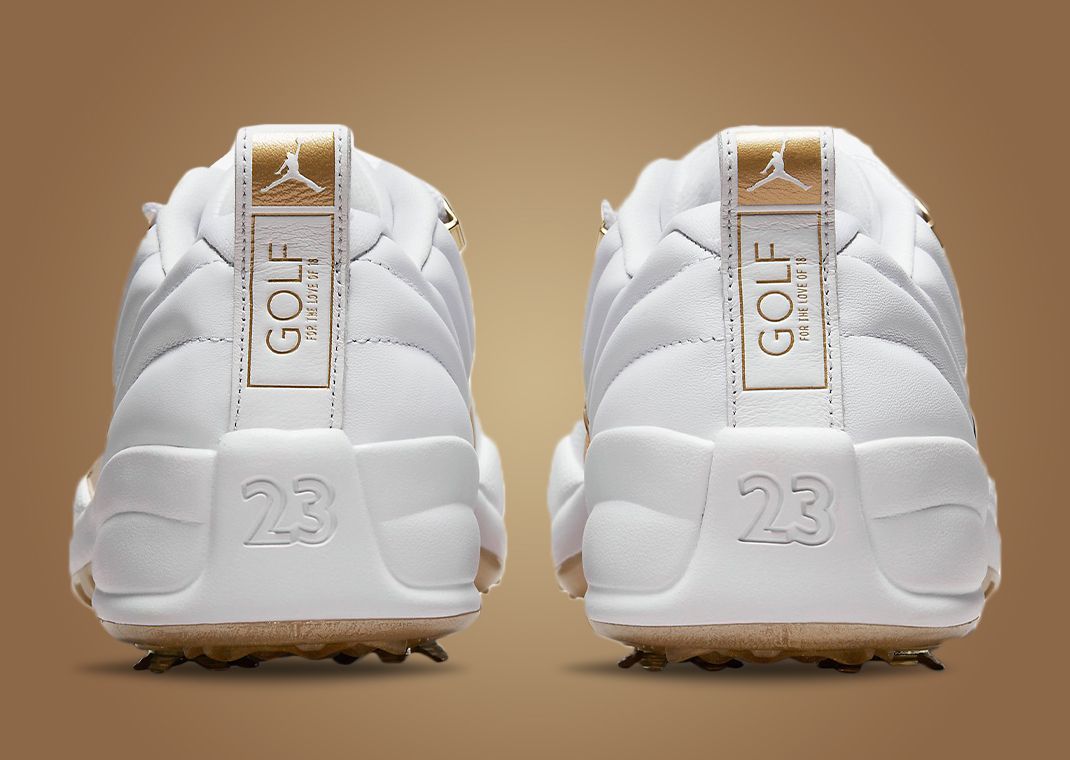 NIKE Air Jordan 12 Golf ホワイト/ゴールド Go For The Green Jacket In This Air Jordan 12 Low Golf