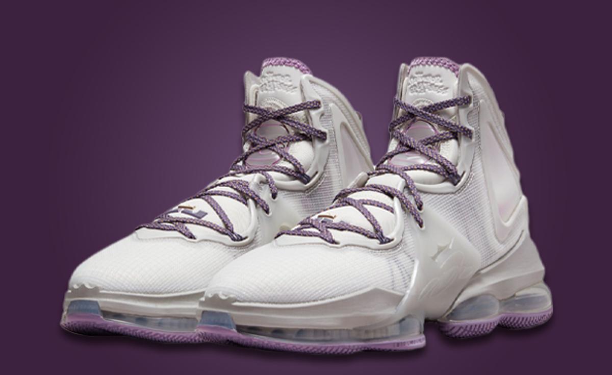 Canyon Purple Accents Highlight This Nike LeBron 19