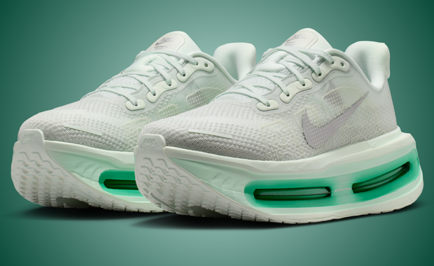 Nike Vomero Premium Barely Green (W)