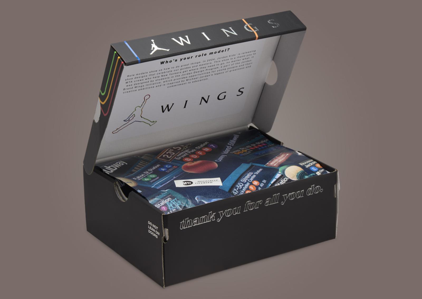 Air Jordan 1 Mid Wings NYC (GS) Packaging Open